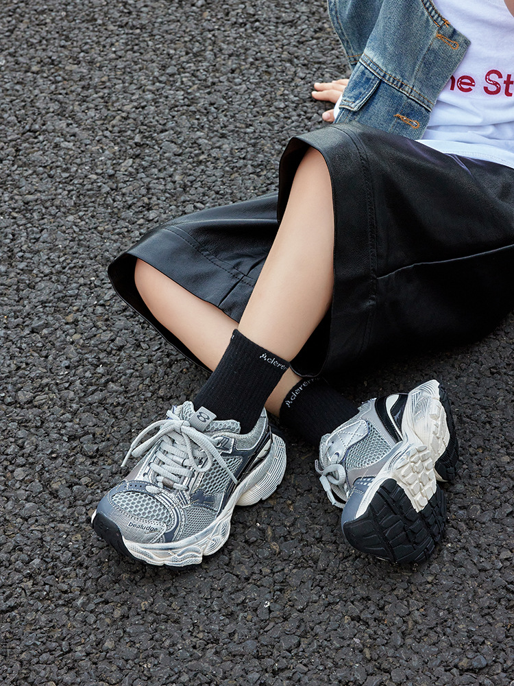 Chaussures de sport pour enfants automne 2025, nouveautés mode vintage, agrafeuse, chaussures de course en maille pour garçons et filles._voghion.com