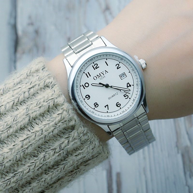 Wholesale Calendar Men's and Women's Fashion Watch Elderly Digital Watch Simple Digital Face Couple Steel Band Watch 5735