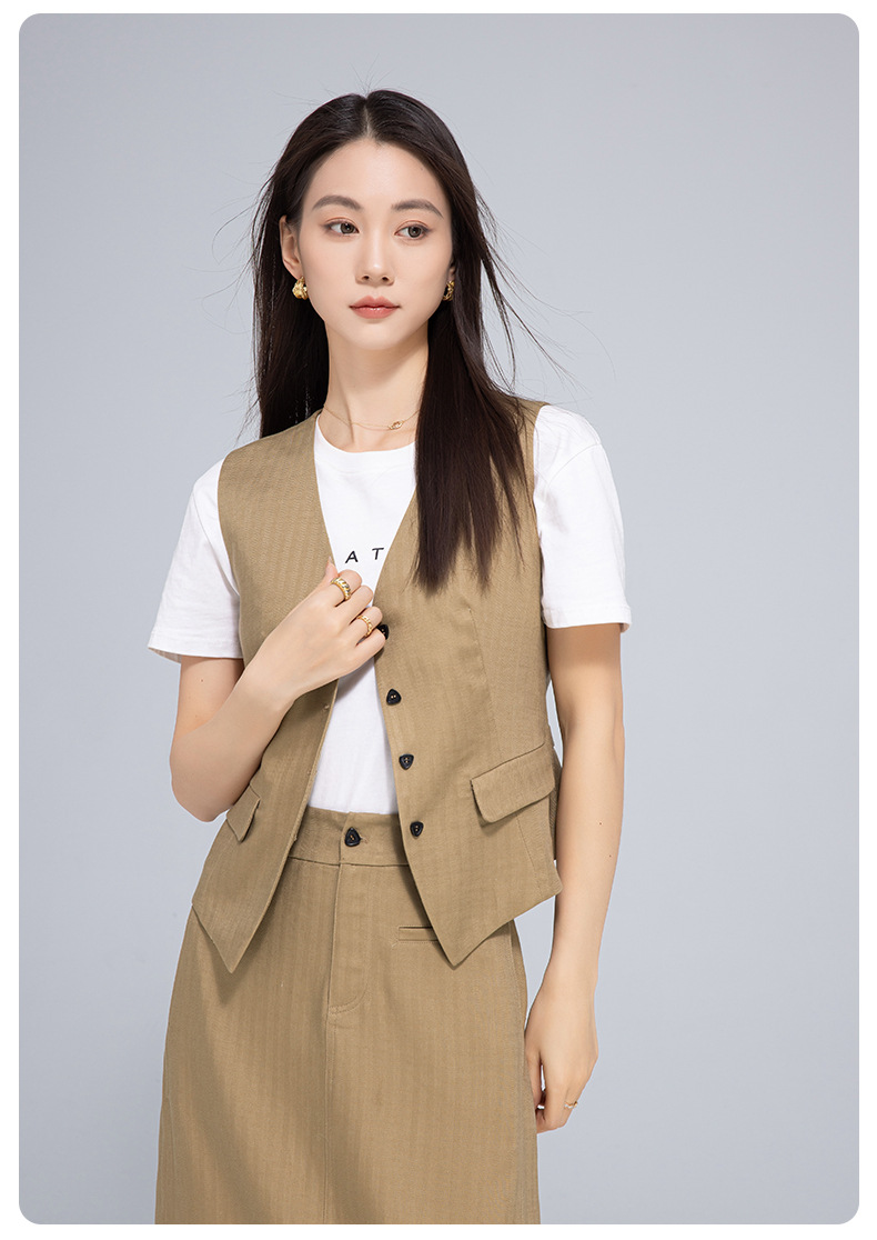 Áo vest gile nữ cổ chữ V chất liệu linen phối sợi Tencel, dáng suông nhẹ, thích hợp mặc ngoài đi làm — Áo gi lê - 65308 Mochamus chi tiết 31