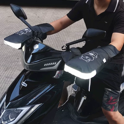 car gloves handle cover windshield: Motorcycle Handle Cover - one-size-fits-all-thumb-stylethumb-plus-velvetwith-waterproof-coverreflective-strips-trendy-cool-bear