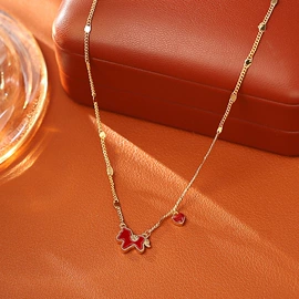 耳钉;耳环;项链