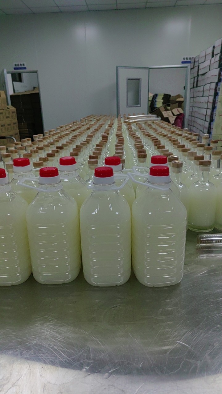 米酒糯米酒客家纯米酒农家自酿香甜米酒低度微醺桂花鲜榨米酒桶装-阿里巴巴