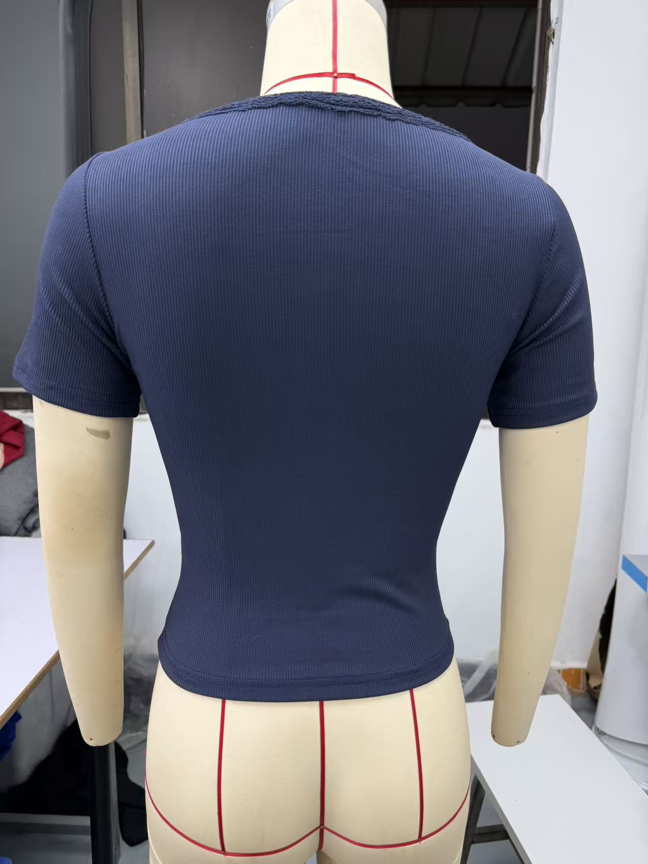 Lace-Up V-Neck Short Sleeve Top For Women, Fashion Basic Casual Blouse With Button Detail, Spring Summer Essential_ecoleips.com