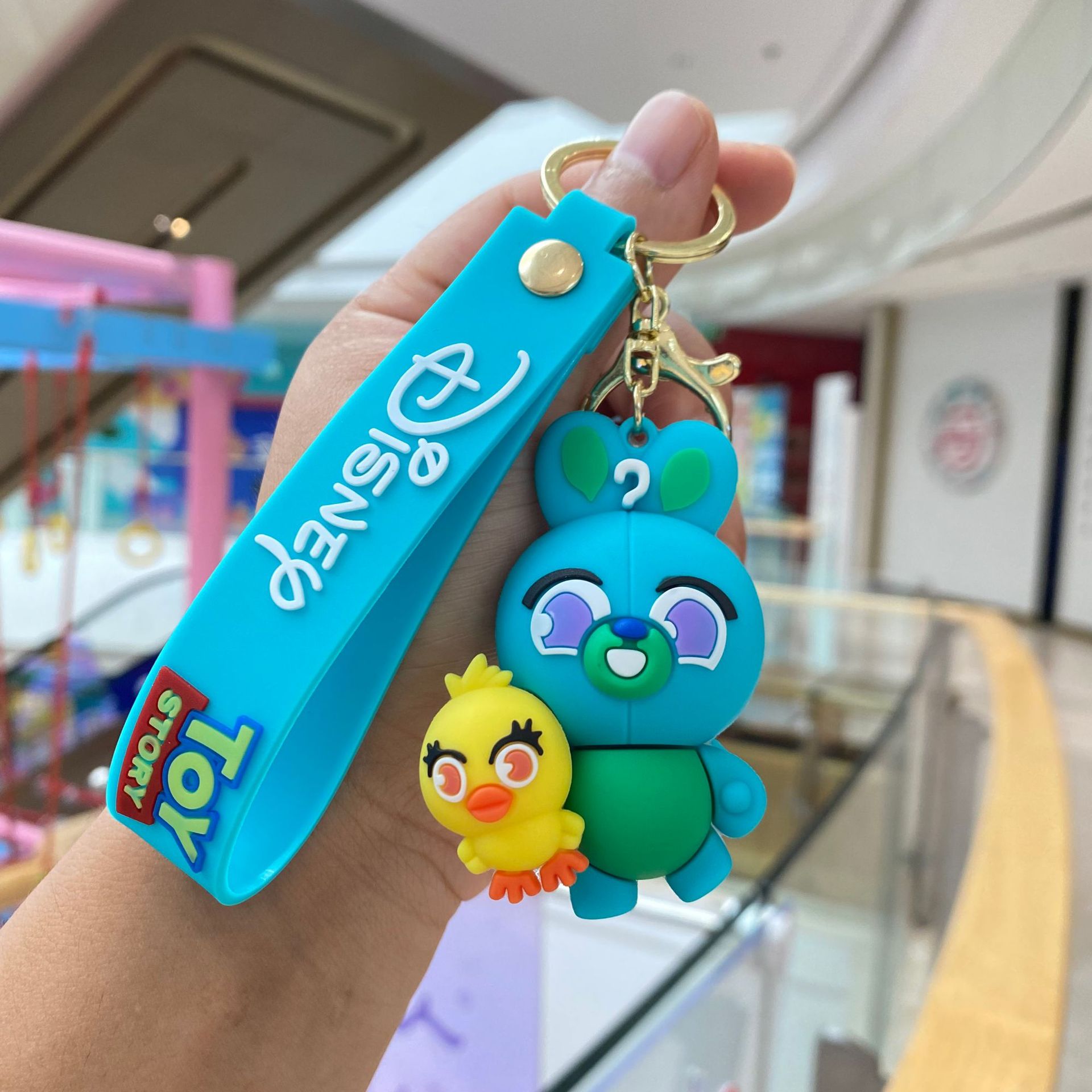 Transfronterizo Toy Story llavero colgante coche llavero adornos muñeca máquina muñeca pequeño regalo al por mayor