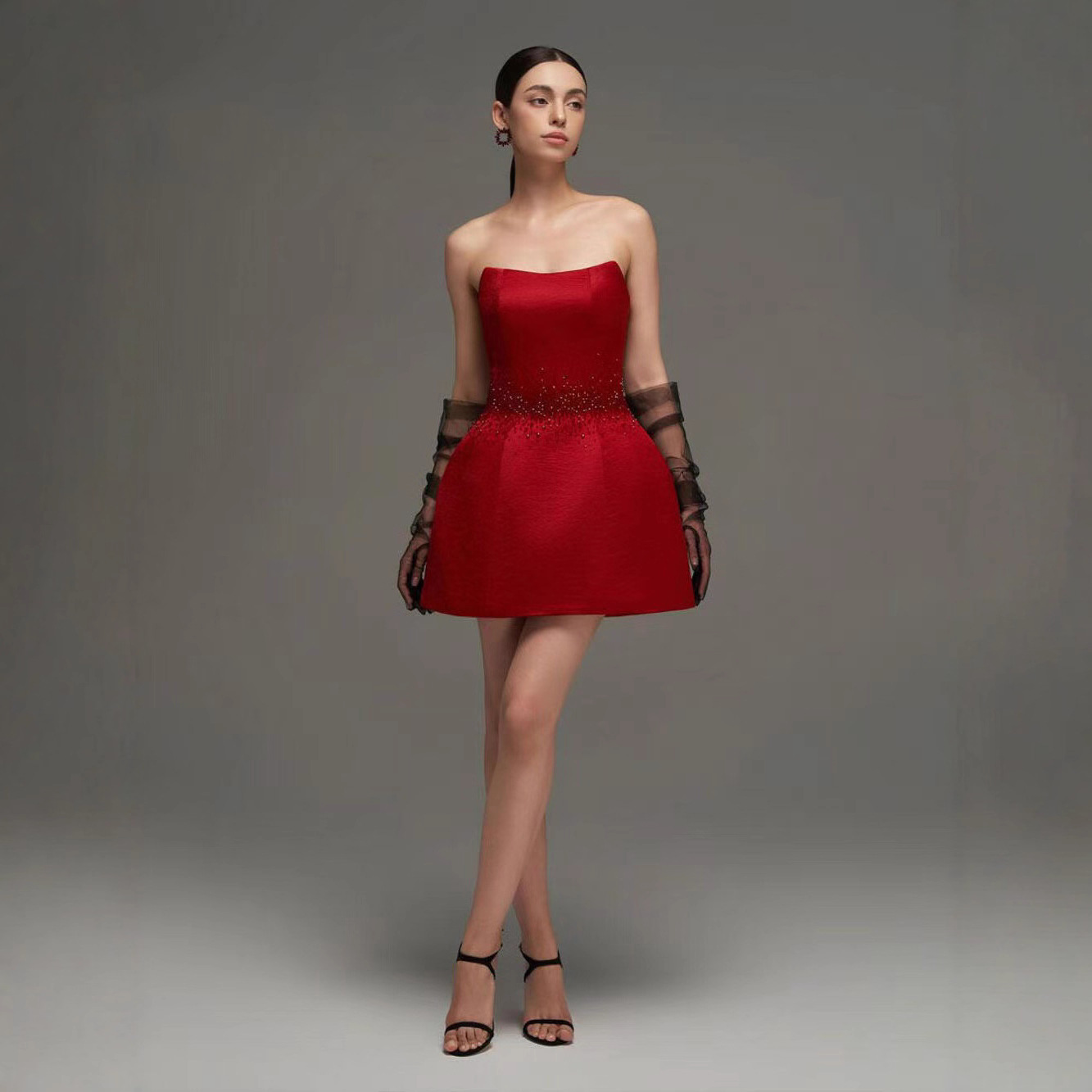 In-Stock Vietnamese Niche Design Heavy Beaded Strapless Red Dress Elegant Evening Dress Short Skirt 50392