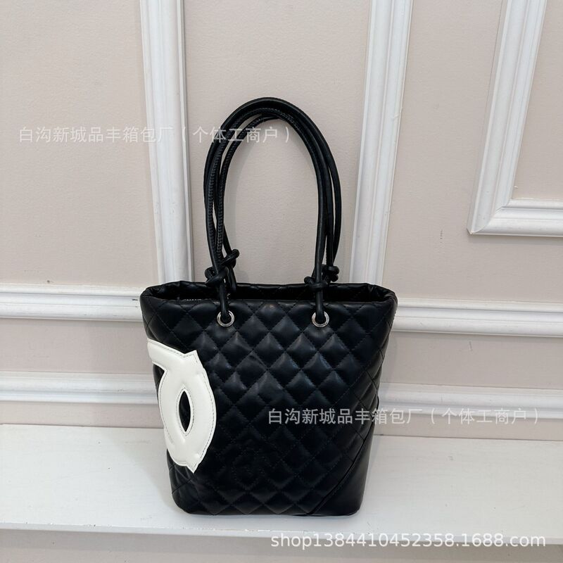 New Cross-Border Chanel-Style Quilted Handbag for Women, Fashionable Versatile Basket Bag with a High-End Feel, Crossbody Bag