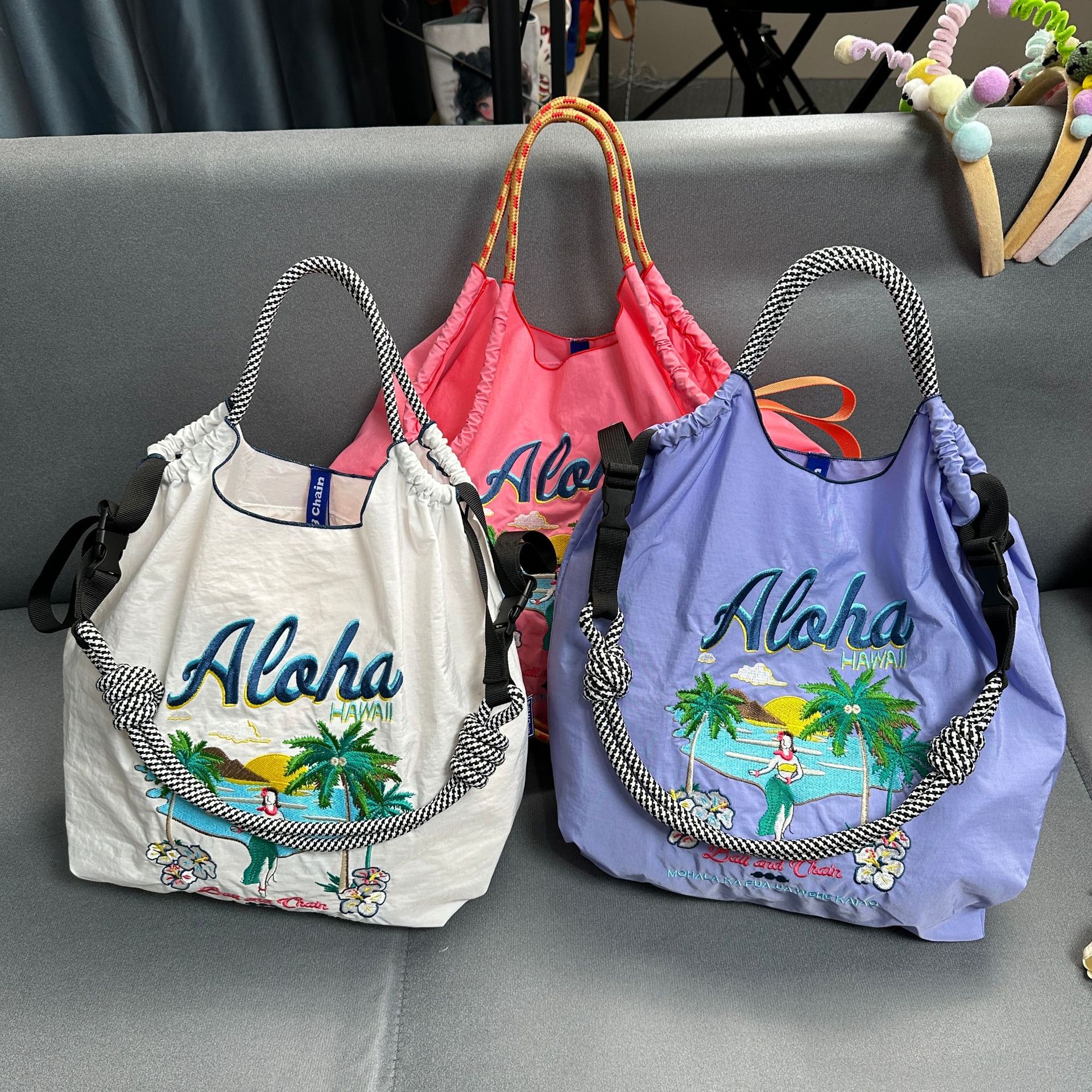 63g Weight Nylon Lining Material String, Buckle Closure Type Women's Vintage Style Classic Style Printing Letter Nylon Shopping Bags
