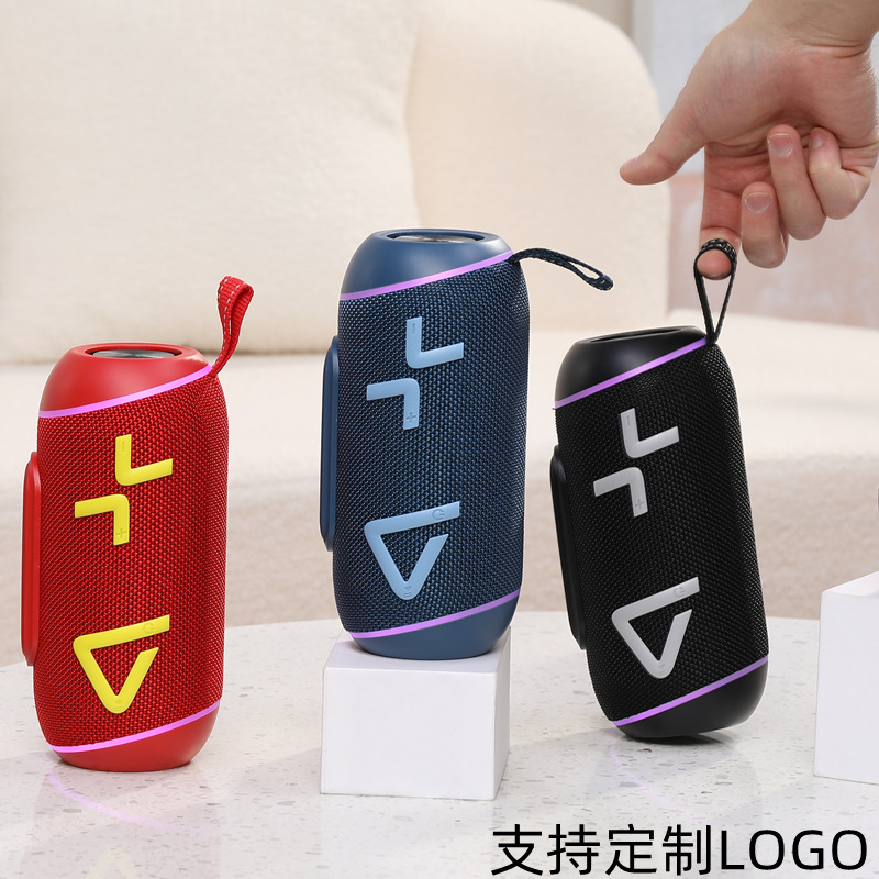 2025 nuevo altavoz bluetooth 695 tarjeta portátil de gran volumen USB pequeño sonido bluetooth subwoofer de alto valor