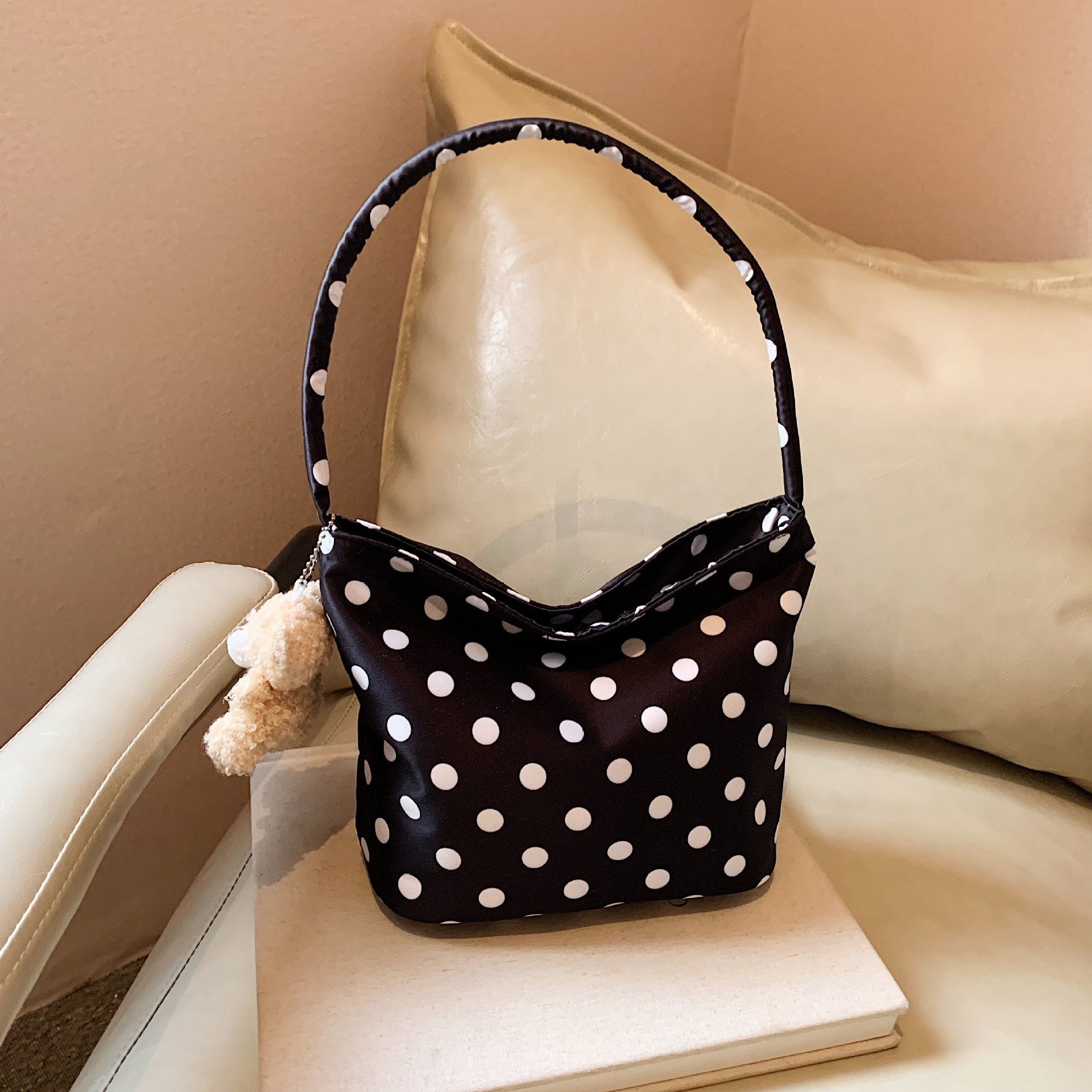 블랙 (펜던트 포함)