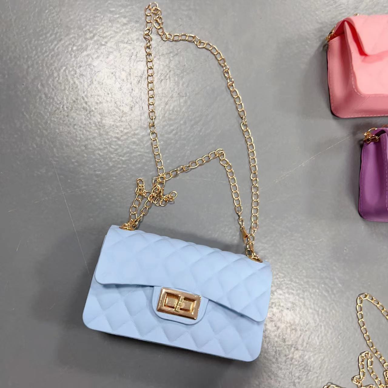 In the summer of 2025, the manufacturer is clearing out diamond-shaped bags, women's bags, single-shoulder bags, women's bags, crossbody bags and pvc bags undefined