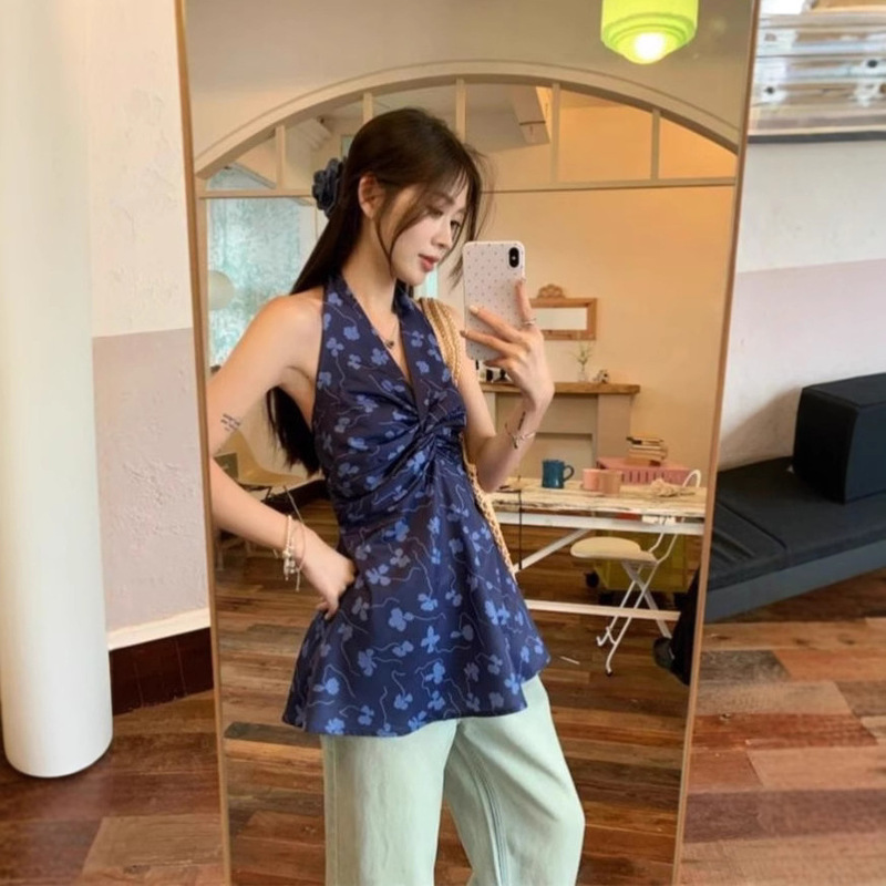 French-Style Halter Neck Floral V-Neck Vest Shirt for Women, Summer Dress-Style Twisted Waist-Cinching Top, Unique Sweet and Spicy Blouse