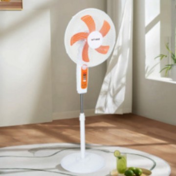 Ventilador de carga solar, fuerte viento doméstico, batería silenciosa vertical, ventilador de movimiento de cabeza, camping al aire libre, portátil