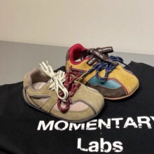 小童圣诞红韩版运动鞋2026春秋新款儿童双鞋带时尚炸街软底跑步鞋
