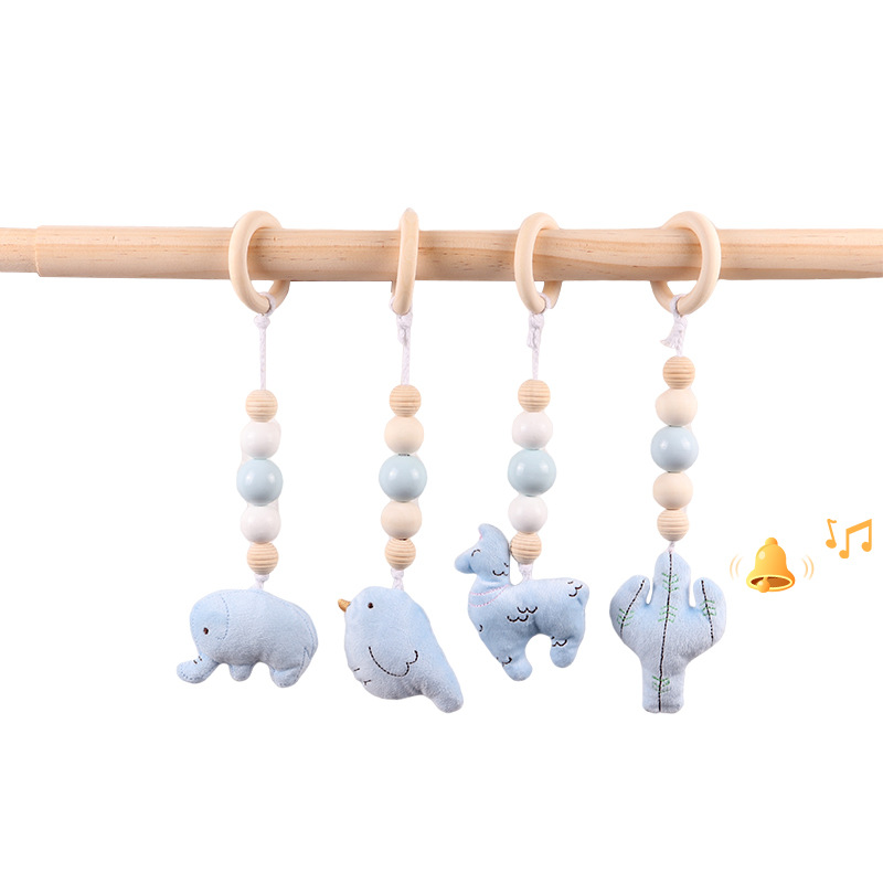 Colgante de campana de animales bordados para niños agarrando colgantes de estante de gimnasio de cuatro piezas colgantes de campana de bebé en stock al por mayor