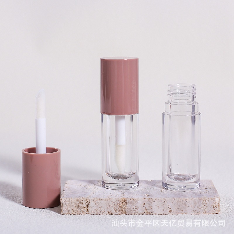 En stock envío gratuito de gran capacidad sub-botella 6ml tubo redondo cabeza de cepillo grande esmalte de labios brillo de labios tubo vacío material de embalaje tubo corrector