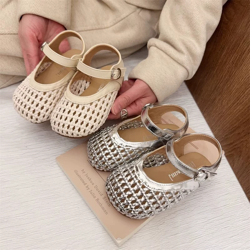 Корейские женские рыболовные сетки вязаные сандалии 2025 лето новые полые кроссовки принцессы детские мягкие подошвы и пляжные туфли