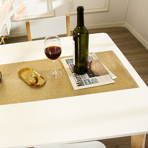 Scandinavian light luxury gold Alice table flag, hotel solid color dining table, decorative home use waterproof anti-slip heat insulation table mat