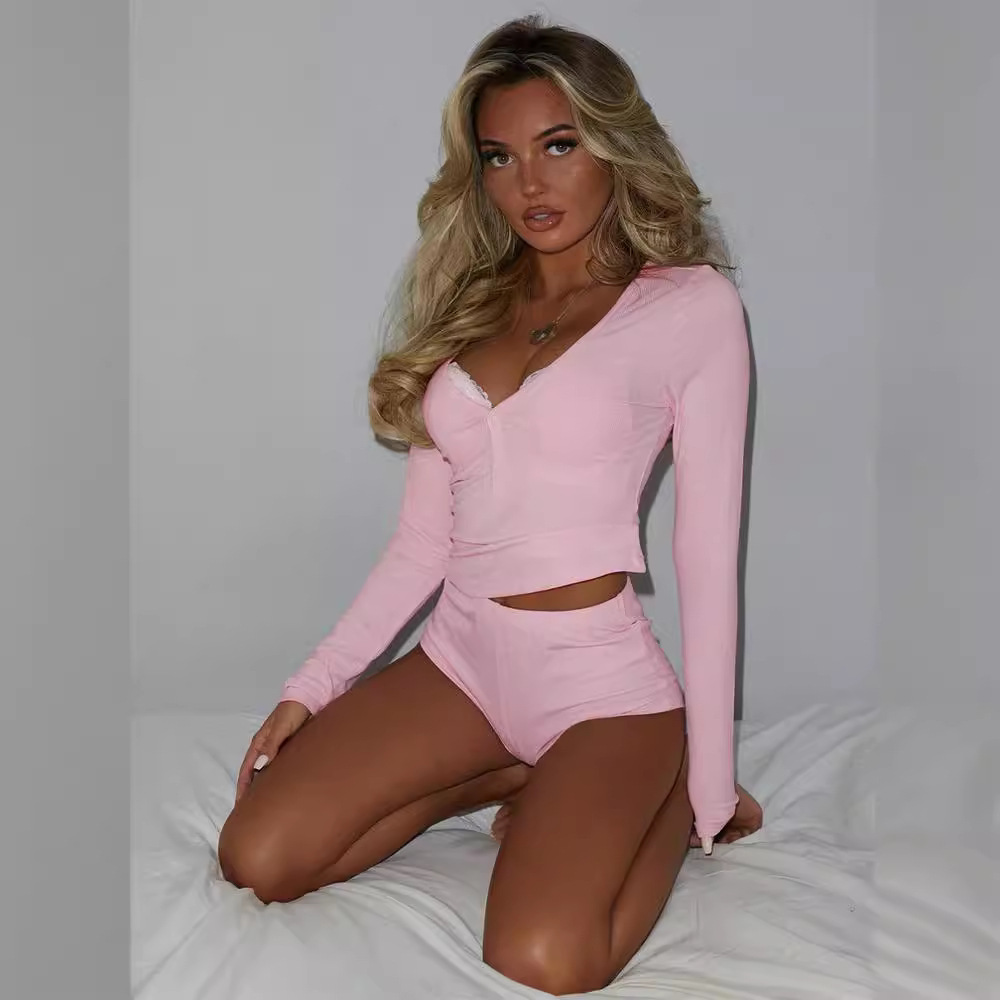 European And American Women's Sexy Low-Cut V-Neck Tight-Fitting Long-Sleeve Top Fashion Sports Style Ultra-Short Pants_ecoleips.com