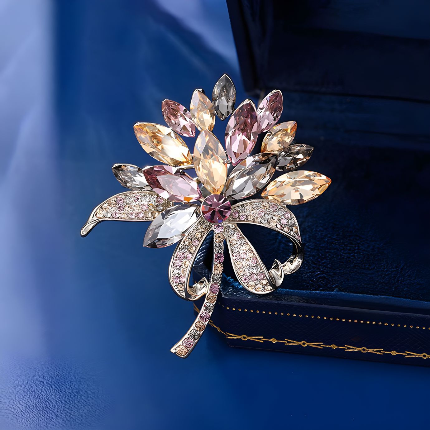 Luxury Colorful Hand-held Flower Brooch High-end Women's Elegant and Atmospheric Crystal Flower Pins Exquisite Suit Accessories Corsage