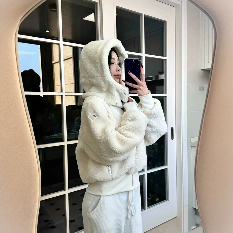 In Stock Al*Gant24 New Autumn and Winter Model, Kendall Jenner Style Cream Puff Lamb Wool Hooded Short Zip-Up Jacket In Stock Al*Gant24 New Autumn and Winter Model, Kendall Jenner Style Cream Puff Lamb Wool Hooded Short Zip-Up Jacket