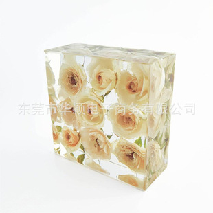 Creative New epoxy rose specimen epoxy resin real flower embedded decoration couple gift