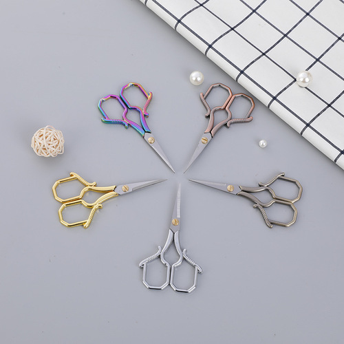 Colorful plum blossom tailoring and sewing scissors, all-steel household small scissors, retro zinc alloy paper scissors, window grilles, woolen thread embroidery scissors