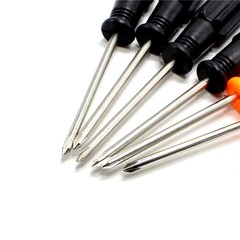 Supply 2.5mm screwdriver mobile phone disassembly clock repair tools cross flat head screwdriver household delivery