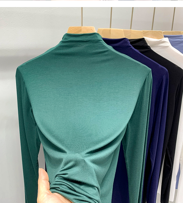 진한 녹색