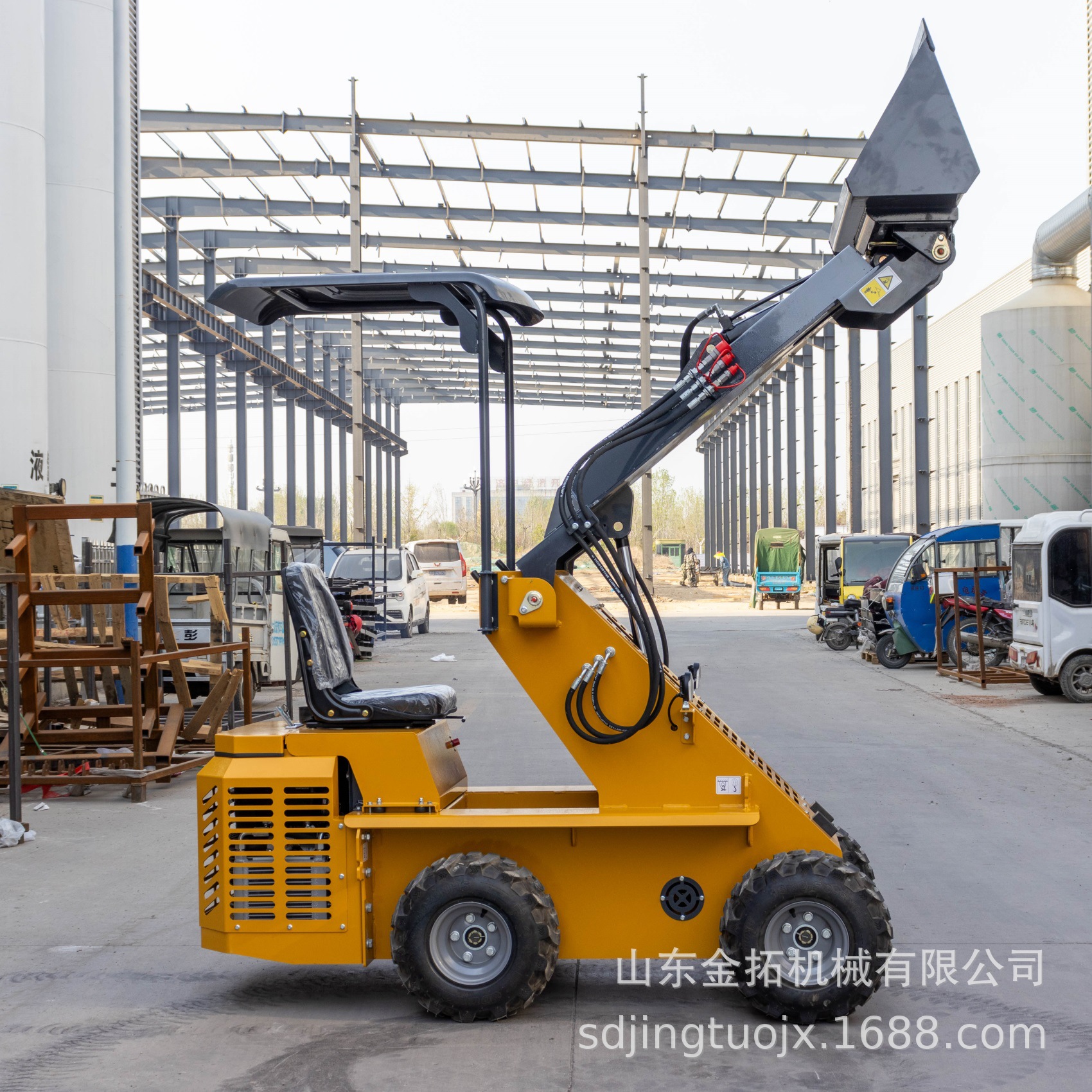 出口欧美小型滑移装载机 源头厂家座驾式小铲车 汽油款小型装载机