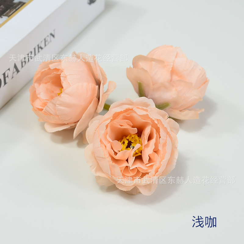 精巧な牡丹の花5cmの小さい牡丹の結婚式のテーブルの花は絹布の牡丹の花を飾ります。|undefined