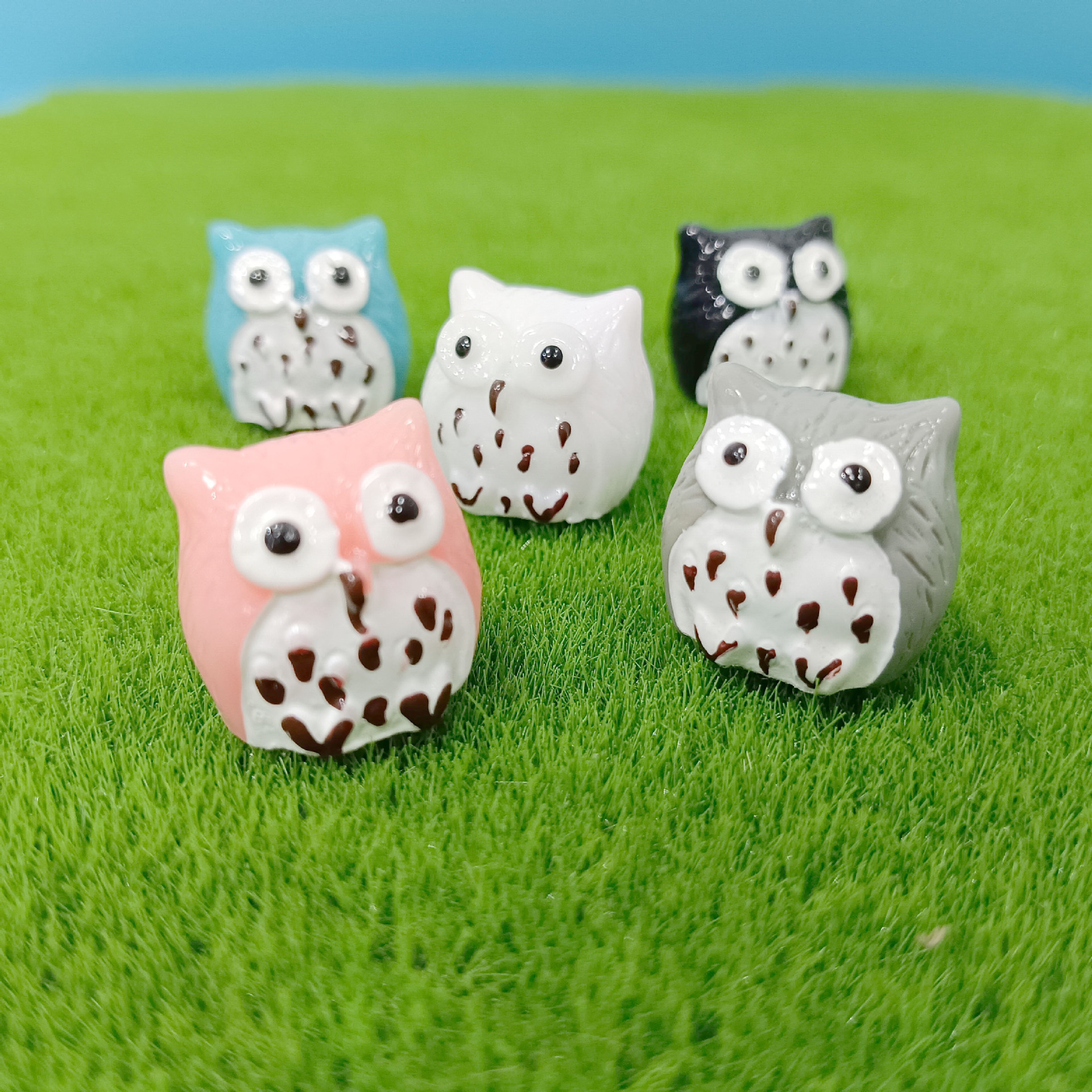 Montaje de bricolaje decoración de micro paisaje decoración joyería al por mayor musgo suculente pequeño animal adorno resina búho