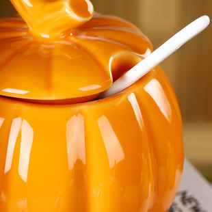 Creative Pumpkin Ceramic High-Temperature Resistant Tea Jar Seasoning Jar Lard Jar Household Oil Spicy Jar with Lid and Spoon Batch