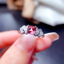 �S��ֱ�N���l�ʌ����925�y�Ƕ��Ȼ�V�Xʯ��ʯ������ָ��ʯ5*5mm