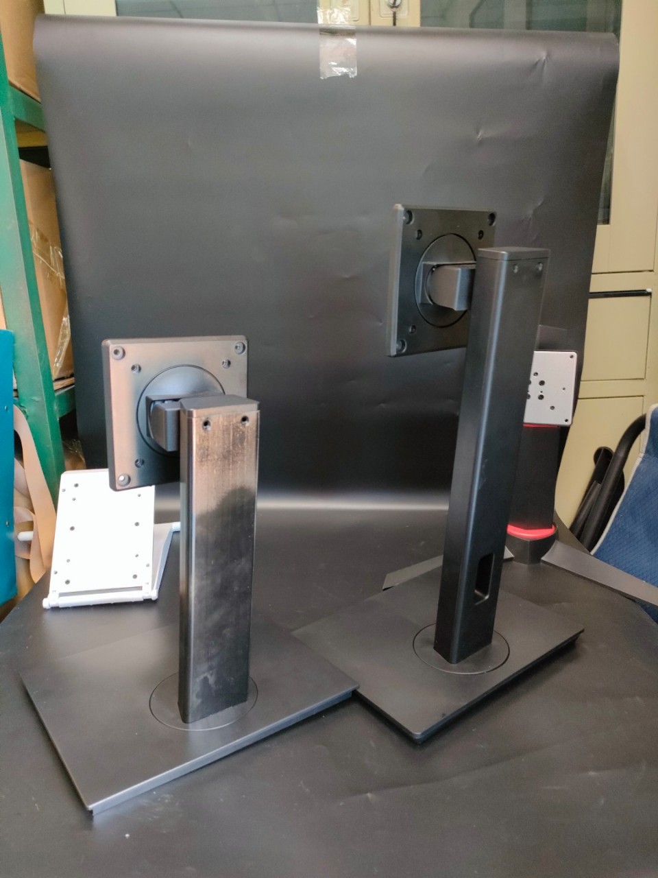 Desktop monitor multi-functional universal stand base for lifting, rotating and vertical screen Application Scenario
