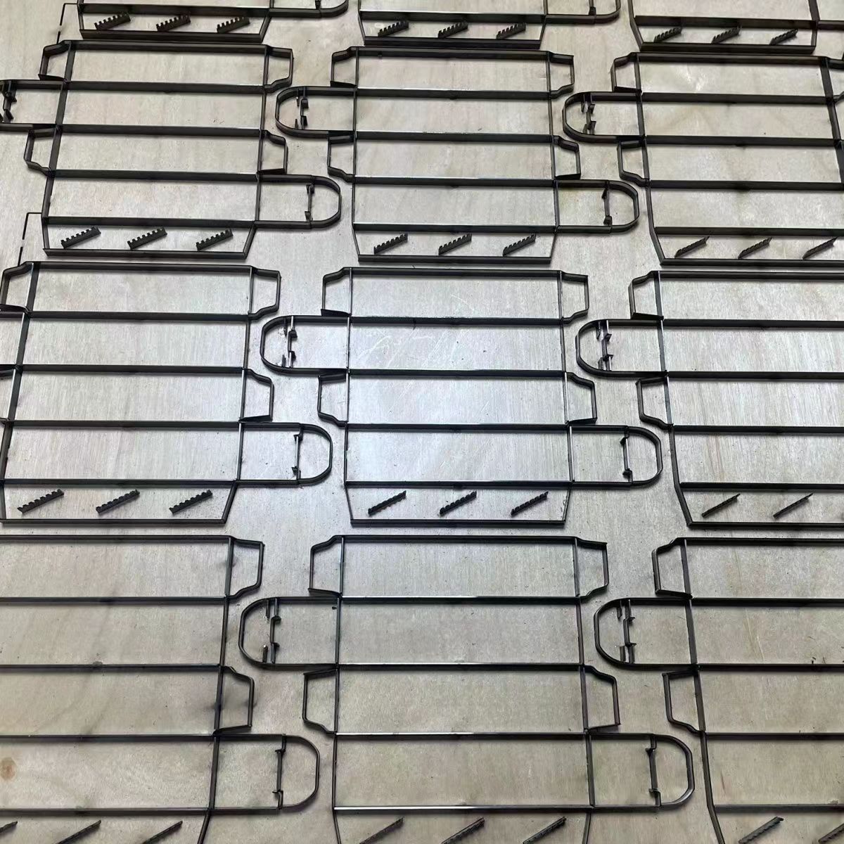 公明激光刀模厂专业制作各种东莞黄江切割模具厂家激光切割