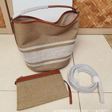 ��ƤŮ�����u�¿�羳�L�����Ʋ�ӡ��ˮͰ��ţƤ�μ���r�����e��