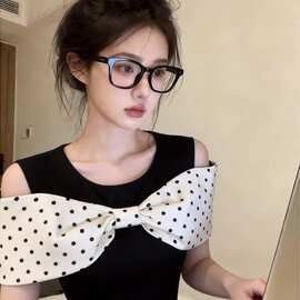 夏季新款复古高级波点辣妹短袖恤女设计感小众修身显瘦漂亮上衣