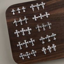 网红合金十字架美甲饰品新款银色复古金属十字架穿戴甲装饰品批发