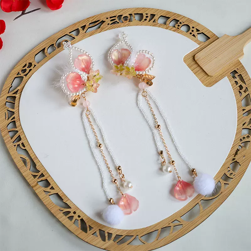 新款秋冬汉服毛绒毛球古装百搭儿童甜美流苏蝴蝶发夹小清新发冠