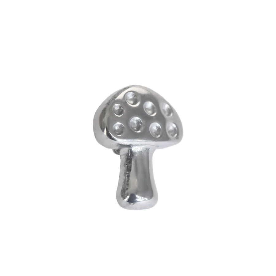 Metal small lip piercing heart-shaped