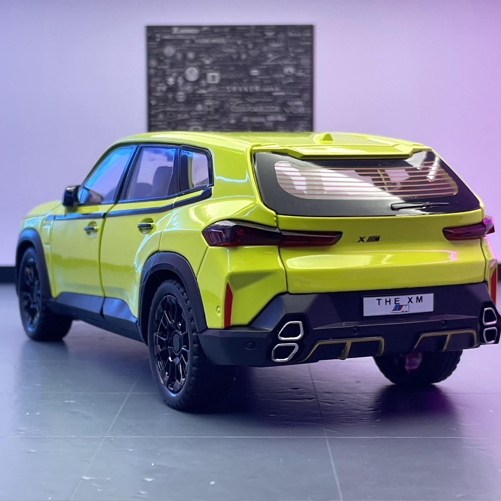 Coche a modelo de coche de aleación 1:24 Baoma XM vehículo todoterreno retorno luz y sonido juguete modelo de coche decoración regalo al por mayor