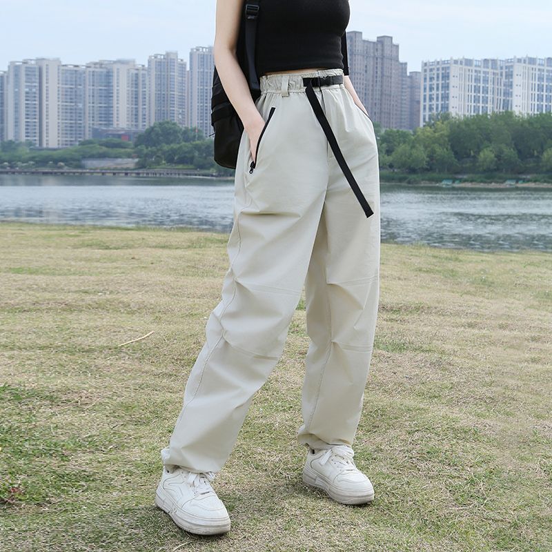 2025 otoño y invierno nuevos pantalones paracaidistas de herramientas al aire libre frescos a prueba de rociadores de agua más vello grueso pareja pantalones casuales versátiles