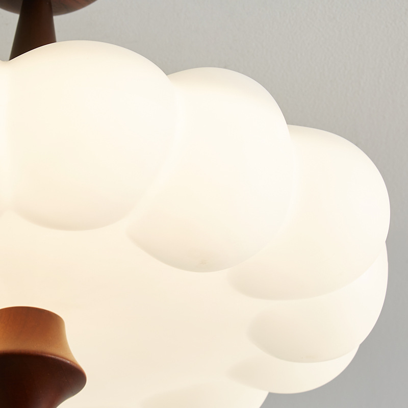 Araña de dormitorio 2025 nueva lámpara de habitación de dormitorio principal de color nogal de estilo antiguo lámpara de estudio de protección ocular en forma de nube blanca lechosa