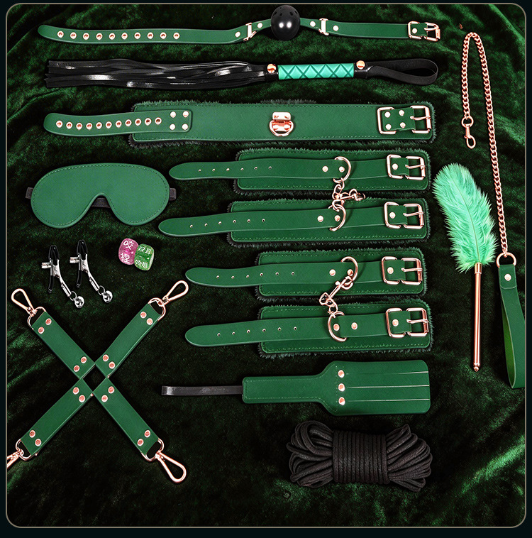 SM Couple’s Teasing Kit 12-Piece Green Set with Nipple Clamps and Handcuffs — detail image 35