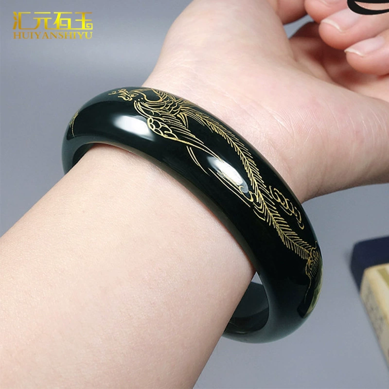 Имитированная нефритовая bracelet