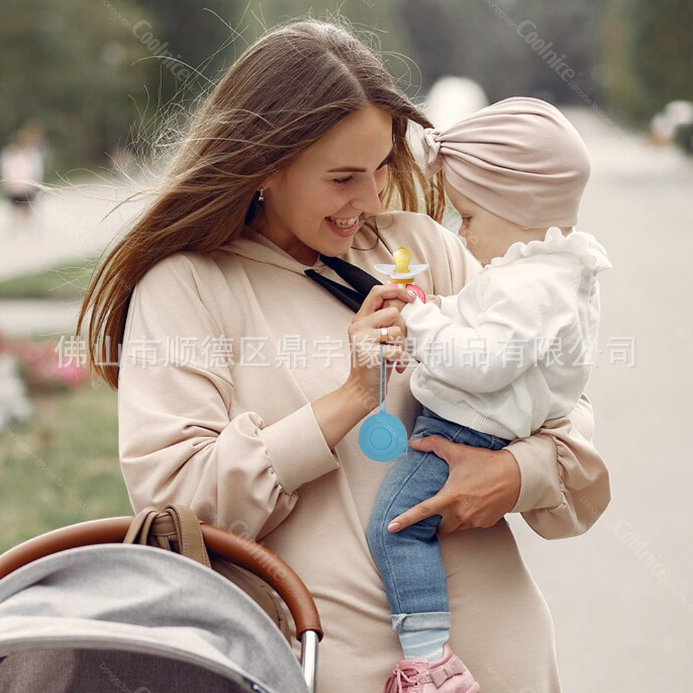 Cross-border hot products pacifier silicone storage bag zipper hanging bag portable baby pacifier storage bag