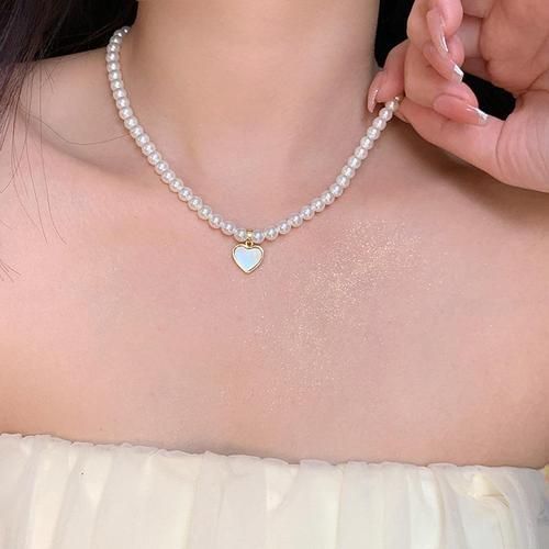 Freshwater Pearl Heart Shaped Imitation Pearl Necklace European and American Style Personality Clavicle Chain High-end Simple Elegance Necklace for Women