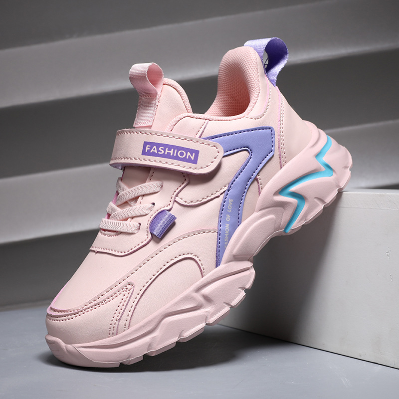 Zapatos para niños 2026 primavera nueva malla transpirable para niños con suela suave ligera para estudiantes de primaria para correr zapatos deportivos para niños