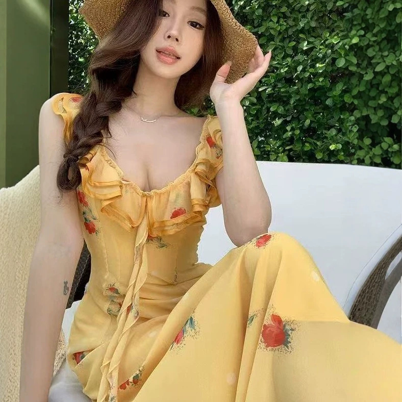 French V-Neck Holiday Style Floral Dress for Women, New Summer Style, Double-Layered Lace Design, Slimming Long Skirt