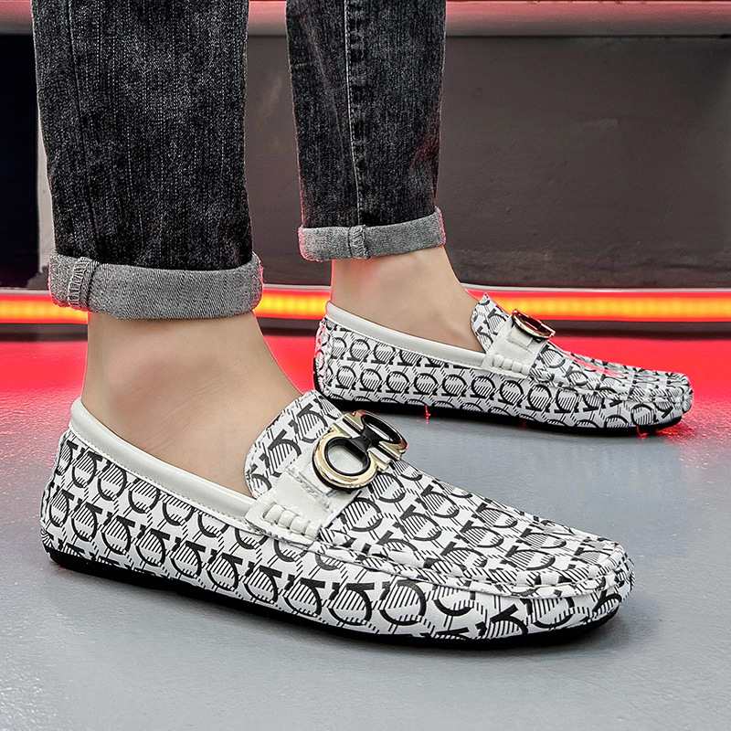 Gran muelle transfronterizo zapatos de guisantes de piel de vaca para hombres Estación europea Barbero moda Lefu zapatos de cuero nuevos para jóvenes